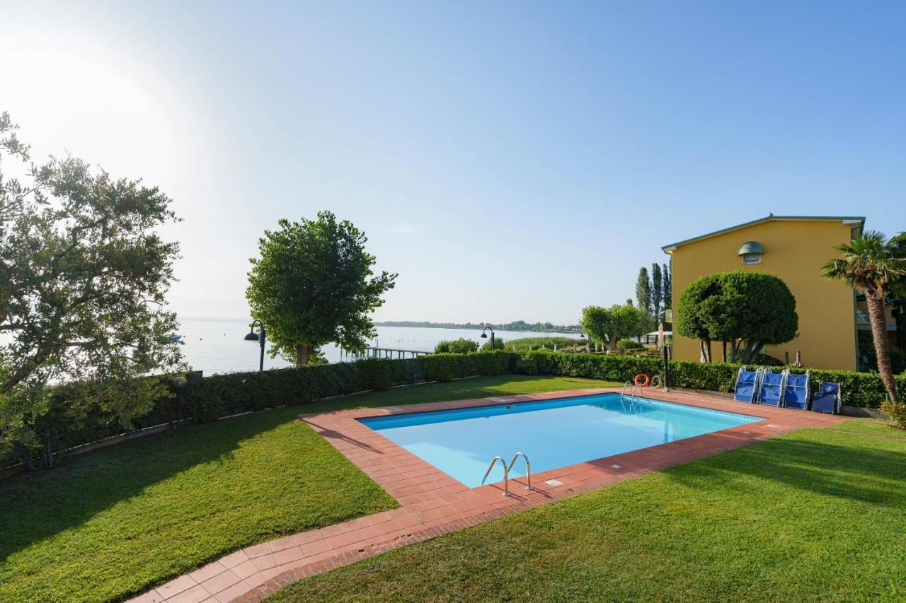 Lakeview Apartment Primea Sirmione Ngoại thất bức ảnh