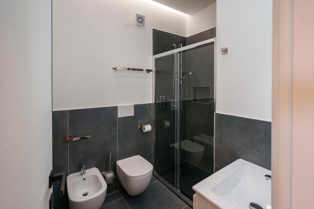 Lakeview Apartment Primea Sirmione Ngoại thất bức ảnh